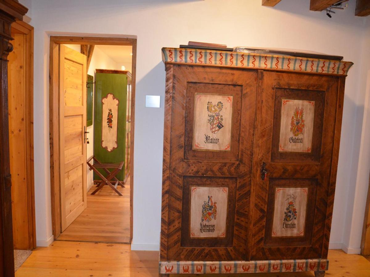 Landhof Angstl - Gaestezimmer Und Tagungsraum Höslwang Exterior foto